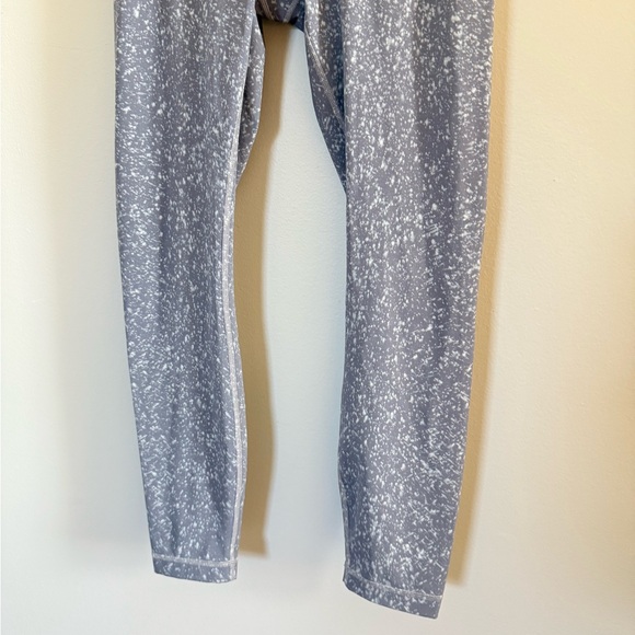 Lululemon • Wunder Under High Rise Tight 25” Heathered Speckle Grey Size 6 - Picture 4 of 8